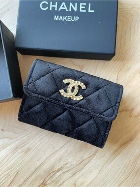 VIP gift CHANEL Black Velvet Wallet